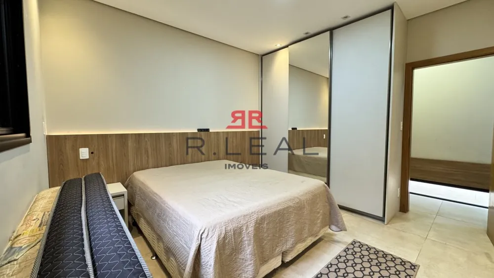 Casa, 3 quartos, 290 m² - Foto 1