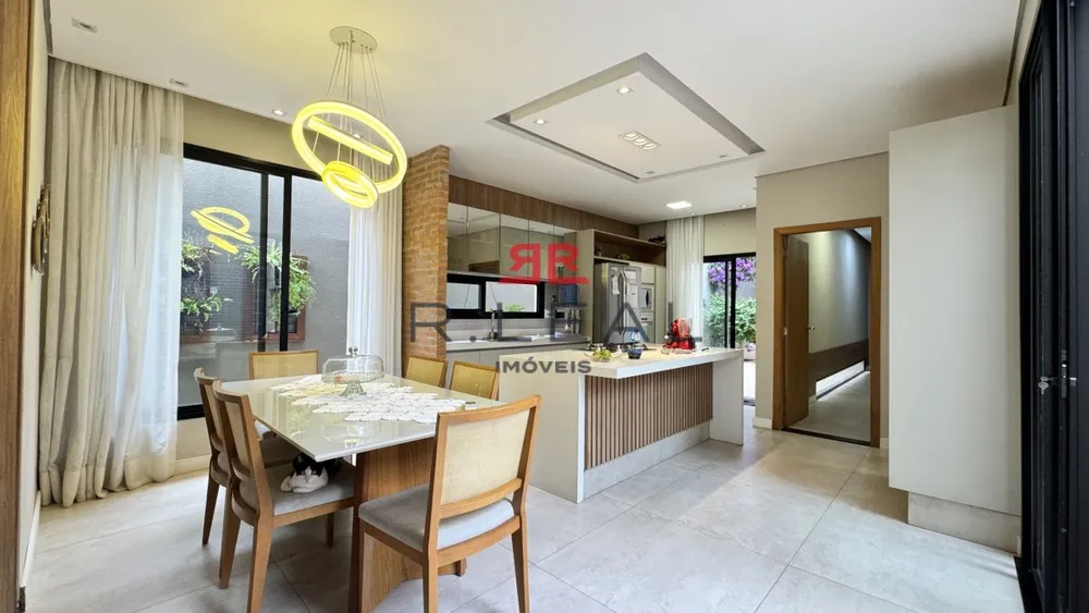 Casa, 3 quartos, 290 m² - Foto 4