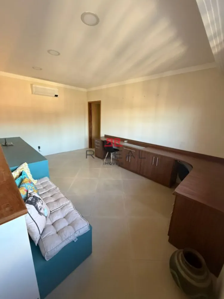 Casa, 3 quartos, 228 m² - Foto 4