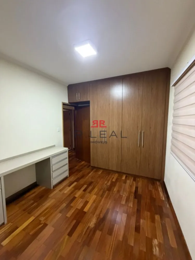 Casa, 3 quartos, 228 m² - Foto 11