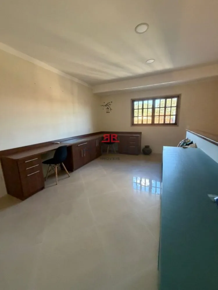Casa, 3 quartos, 228 m² - Foto 2