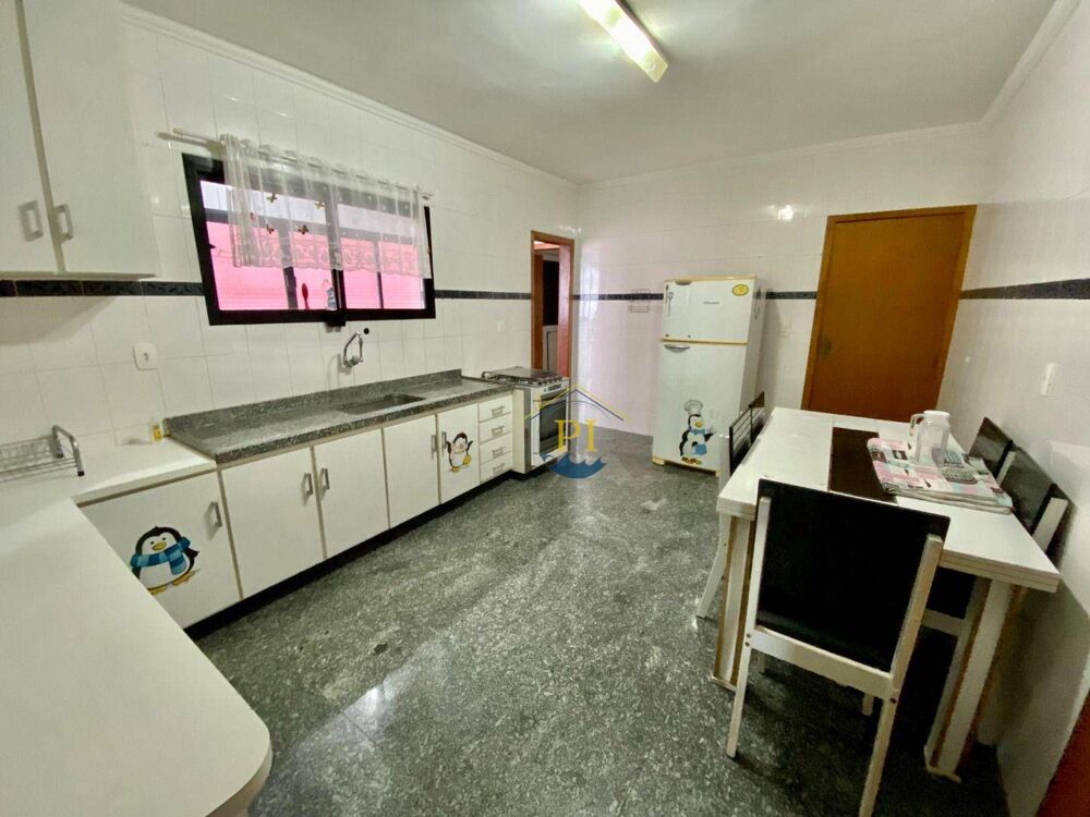 Apartamento, 3 quartos, 187 m² - Foto 2