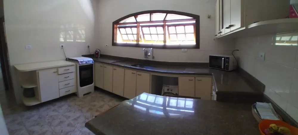 Casa, 4 quartos, 270 m² - Foto 1