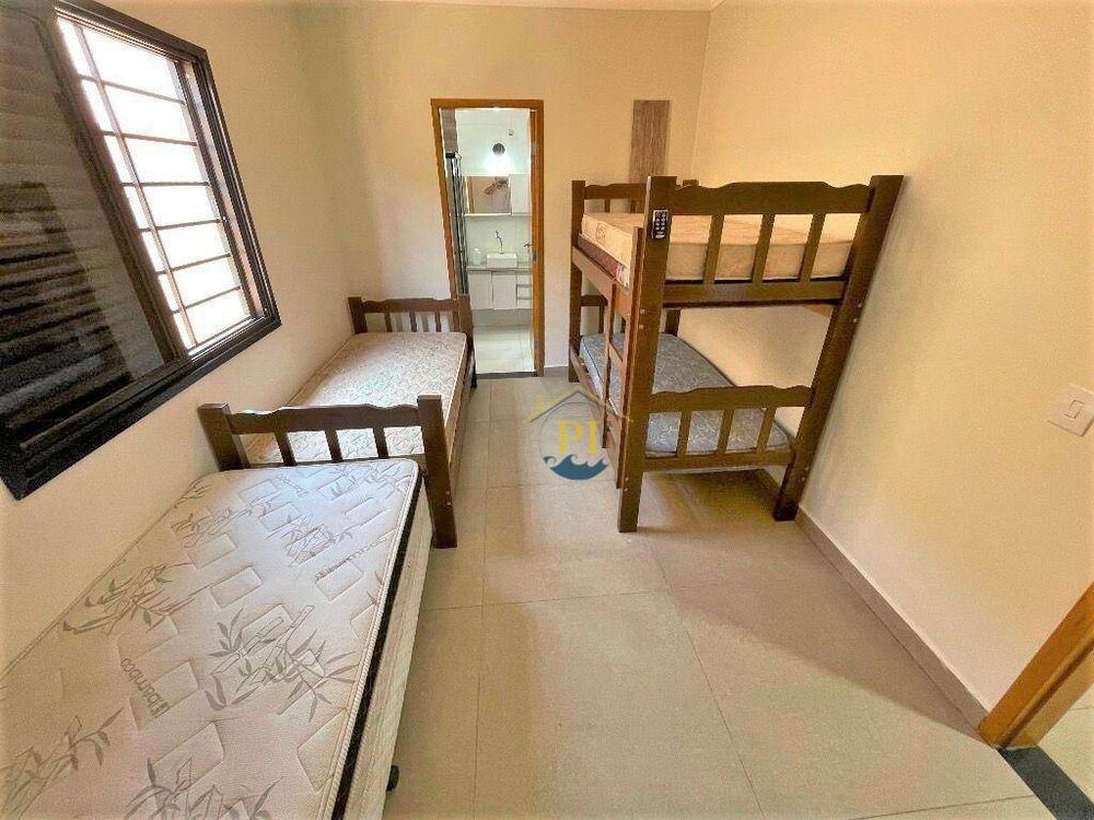 Casa à venda com 3 quartos, 178m² - Foto 4