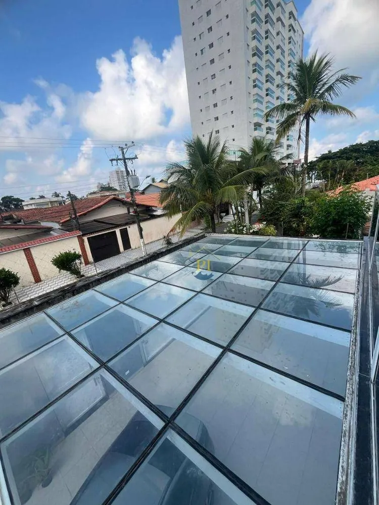 Casa, 3 quartos, 226 m² - Foto 2