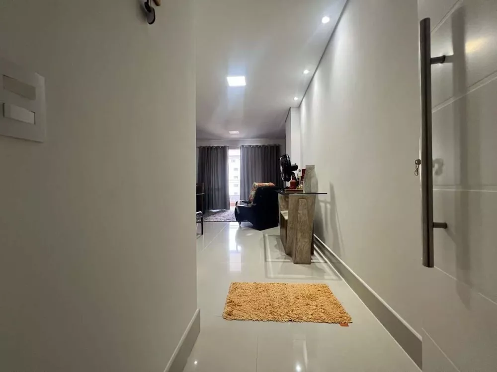 Apartamento à venda com 2 quartos, 90m² - Foto 1