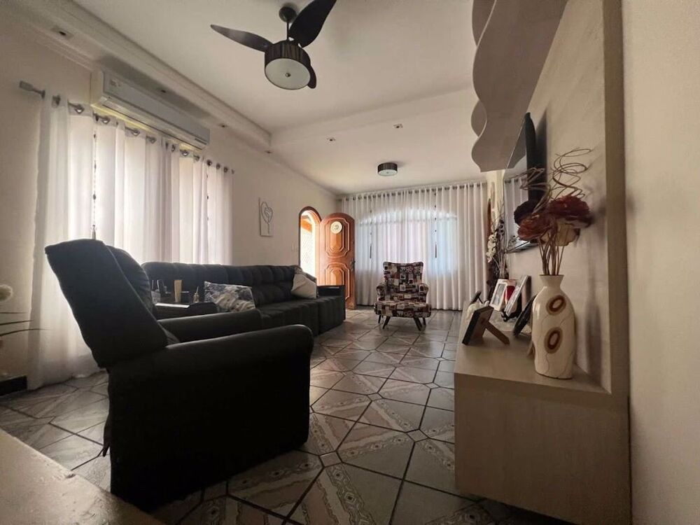 Casa, 6 quartos, 302 m² - Foto 4