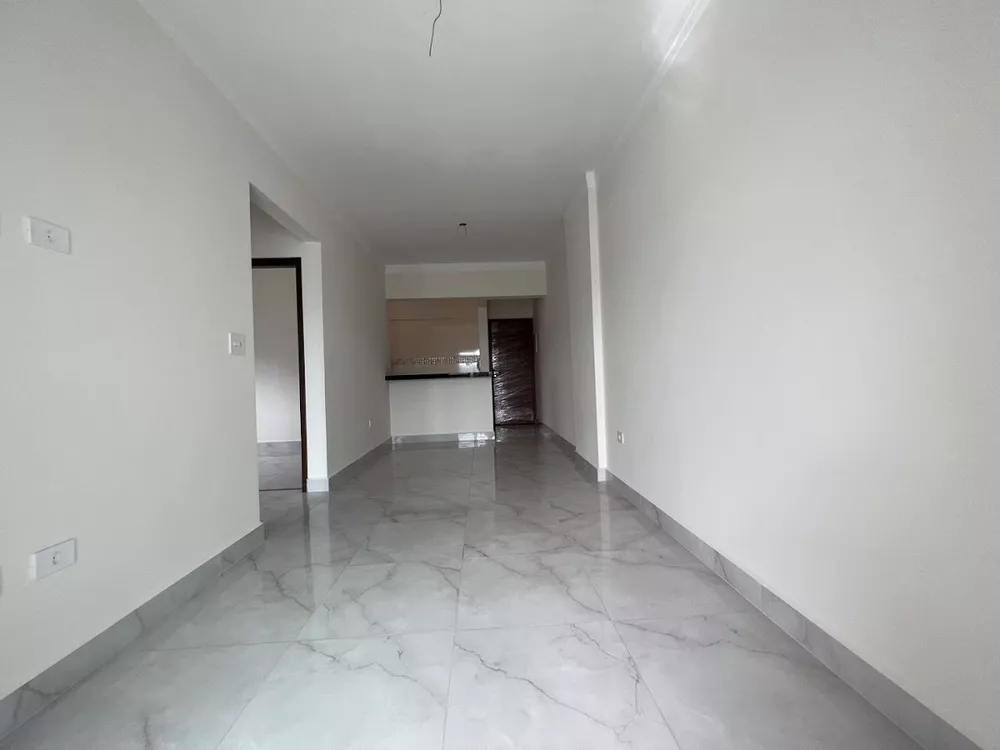 Apartamento à venda com 2 quartos, 70m² - Foto 2