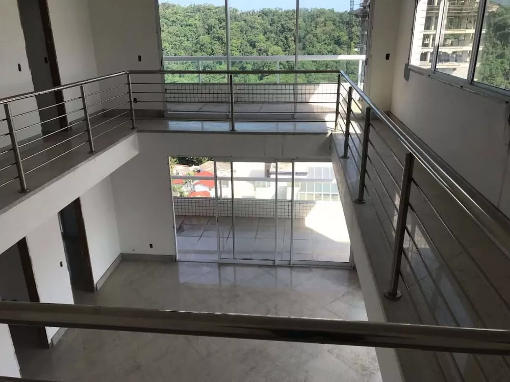 Cobertura à venda com 5 quartos, 700m² - Foto 1