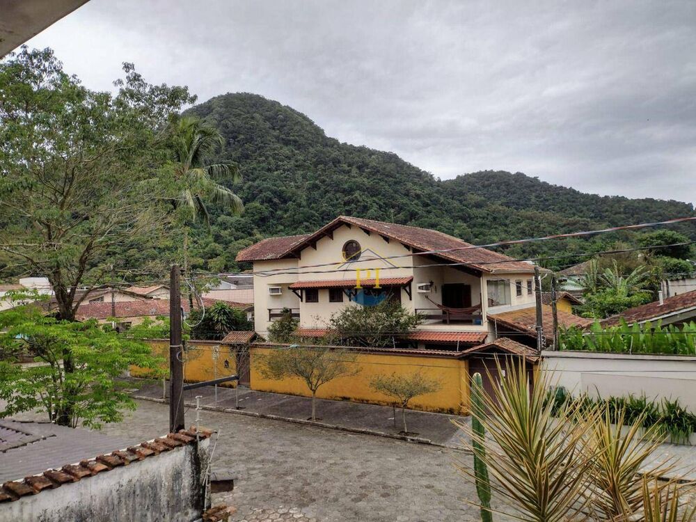 Casa, 3 quartos, 358 m² - Foto 1