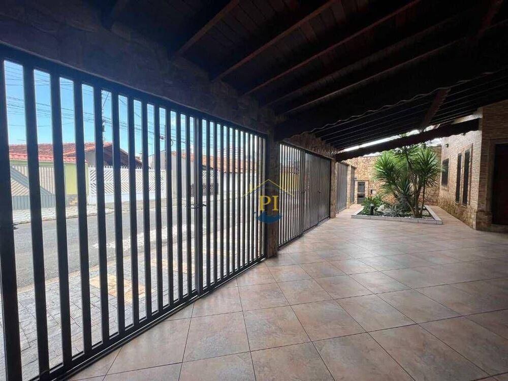 Casa, 3 quartos, 250 m² - Foto 4