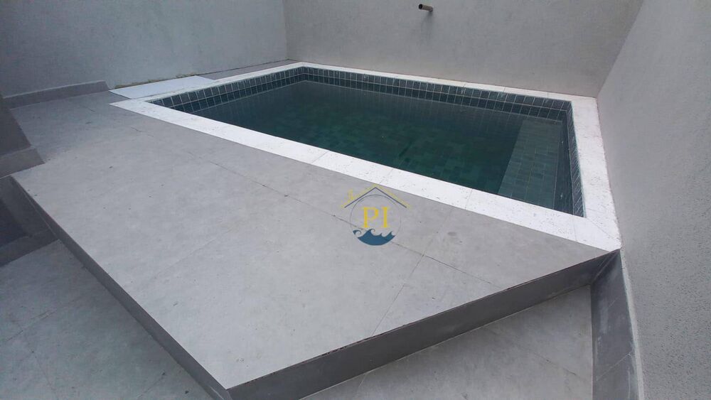 Sobrado à venda com 3 quartos, 160m² - Foto 1
