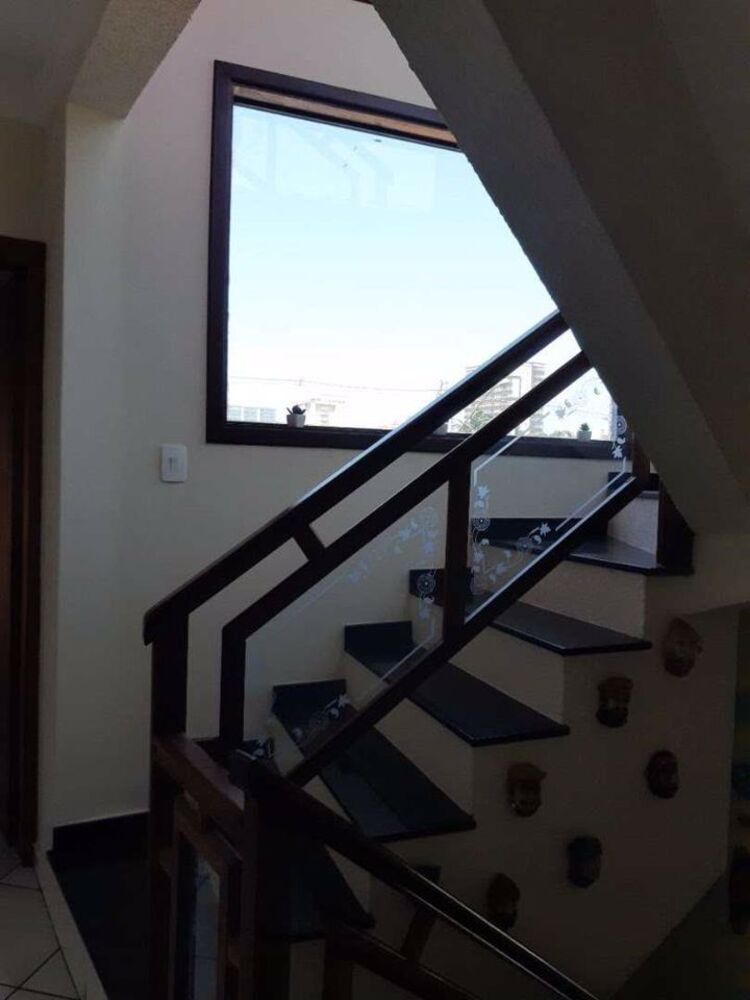 Casa, 6 quartos, 327 m² - Foto 2
