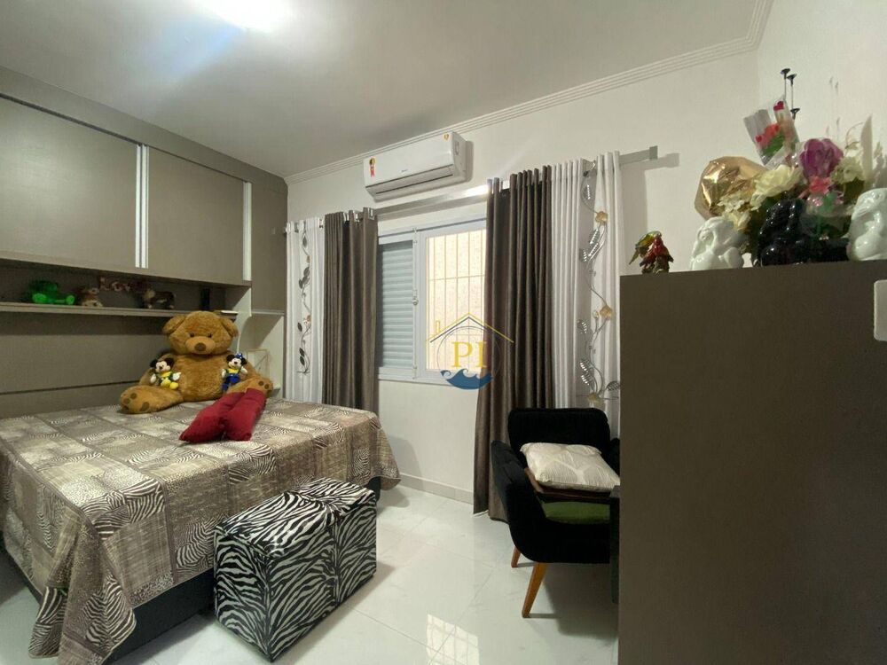 Casa, 3 quartos, 228 m² - Foto 4