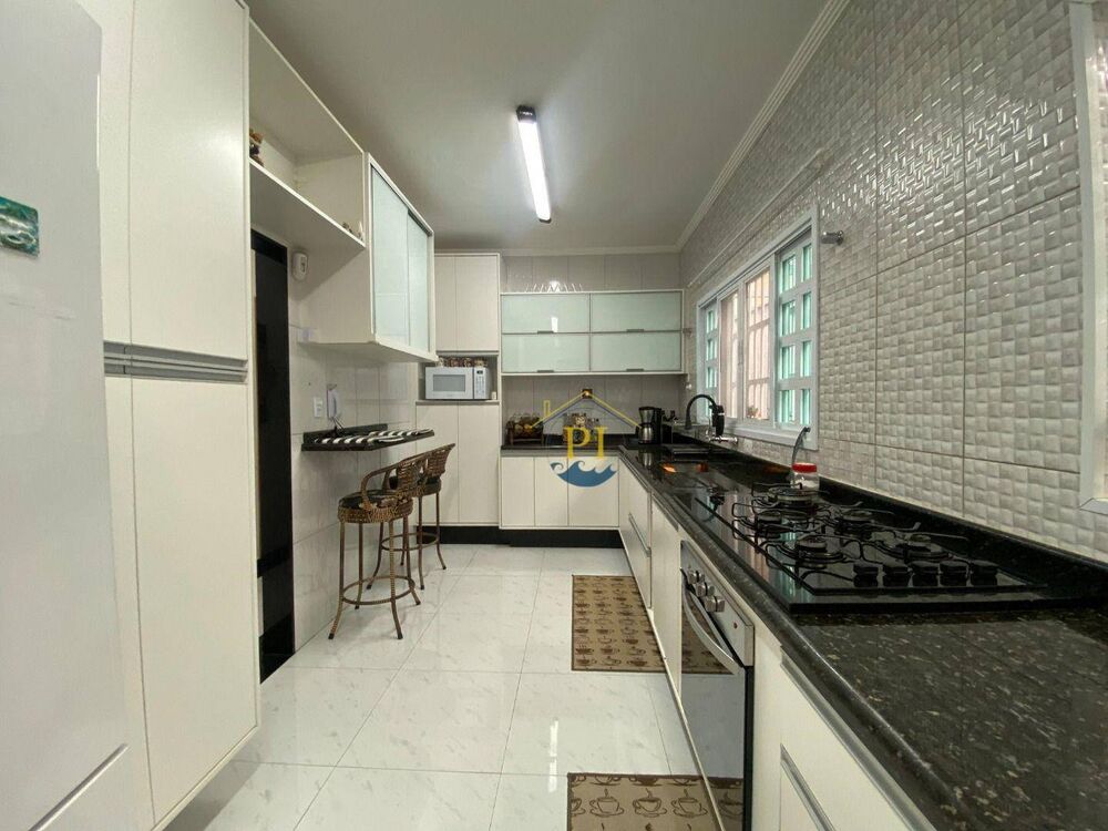 Casa, 3 quartos, 228 m² - Foto 8