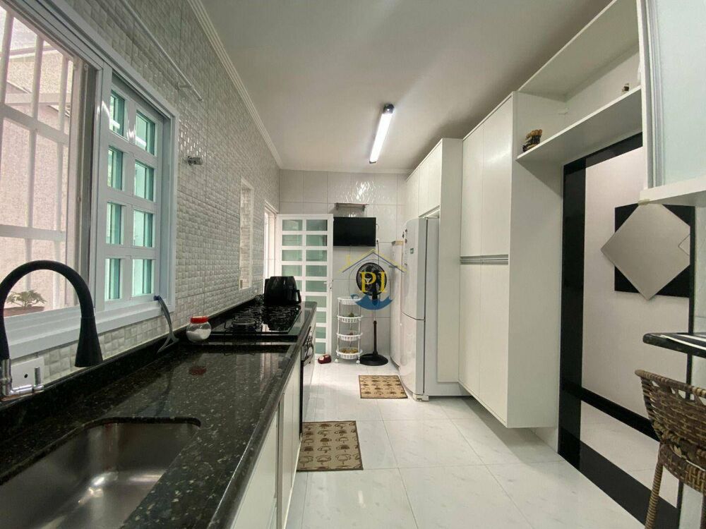 Casa, 3 quartos, 228 m² - Foto 9