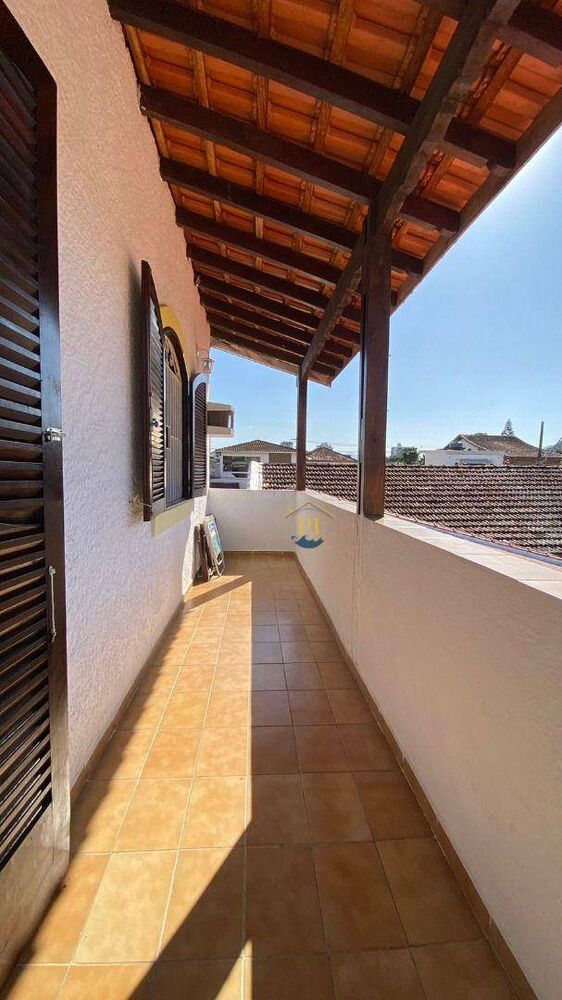 Casa, 5 quartos, 200 m² - Foto 4