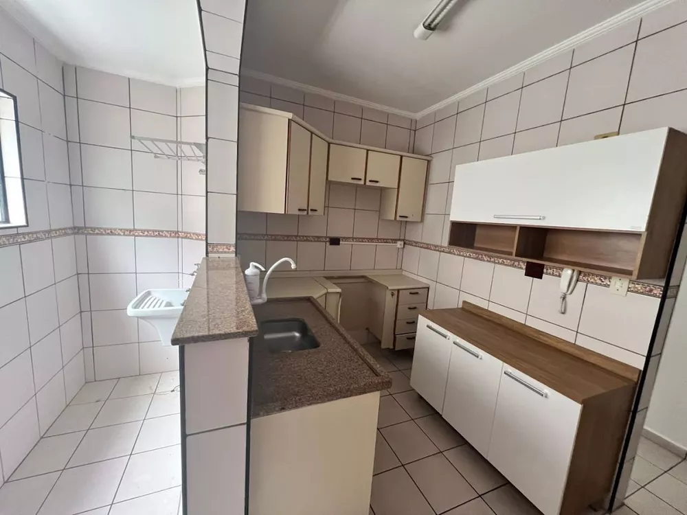 Apartamento à venda com 1 quarto, 65m² - Foto 2