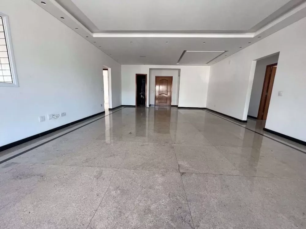 Apartamento à venda com 4 quartos, 205m² - Foto 4