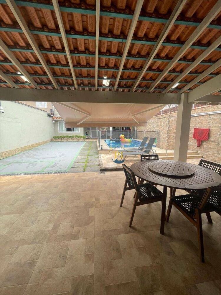 Casa, 3 quartos, 211 m² - Foto 2