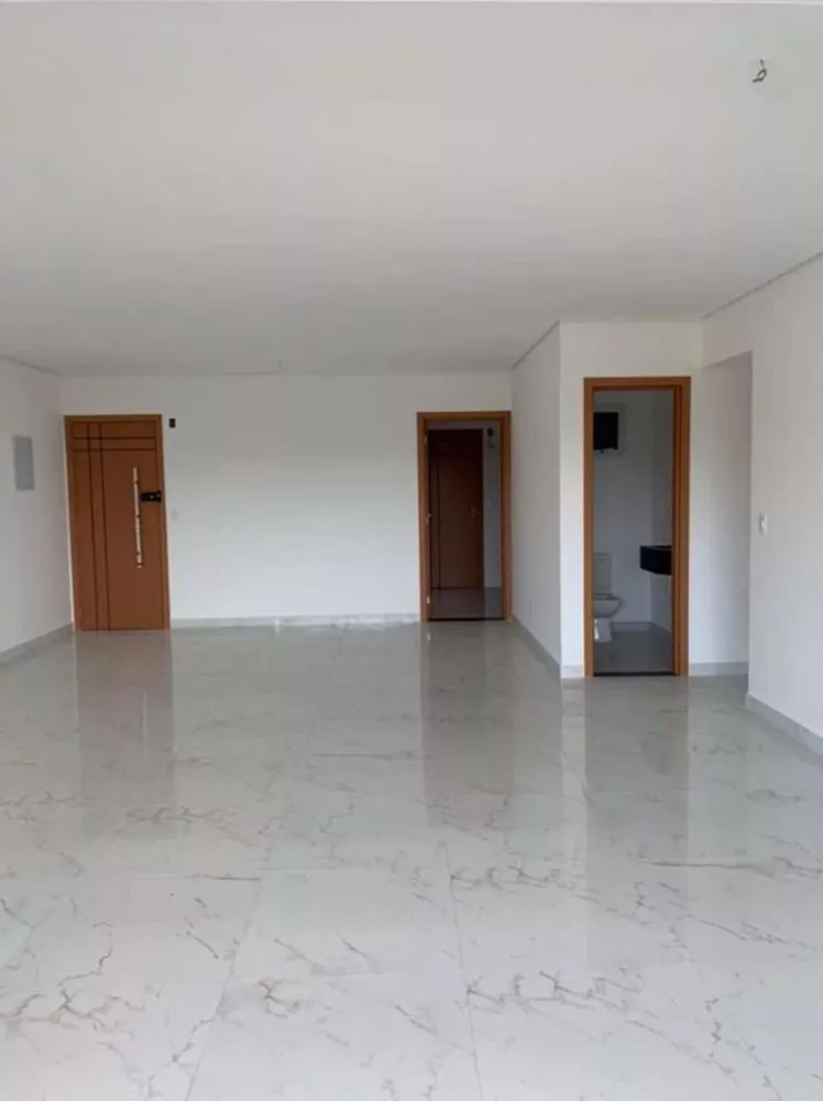 Apartamento à venda com 3 quartos, 147m² - Foto 4