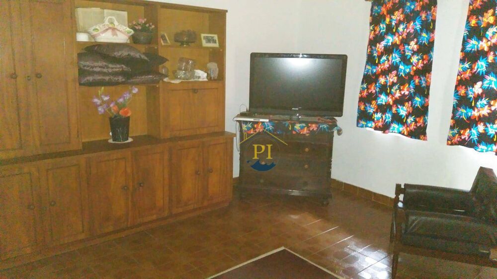 Casa, 2 quartos, 210 m² - Foto 1