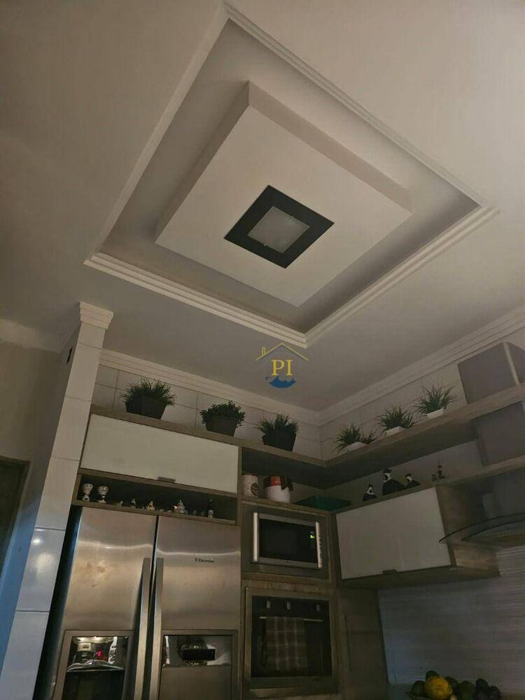 Casa, 3 quartos, 260 m² - Foto 1