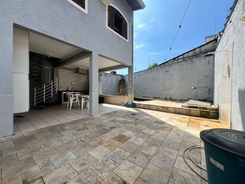 Casa, 4 quartos, 178 m² - Foto 4