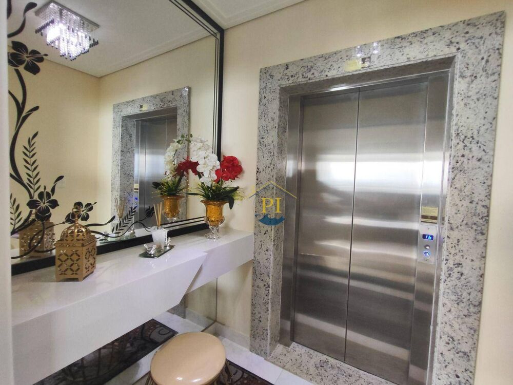 Apartamento, 3 quartos, 326 m² - Foto 1