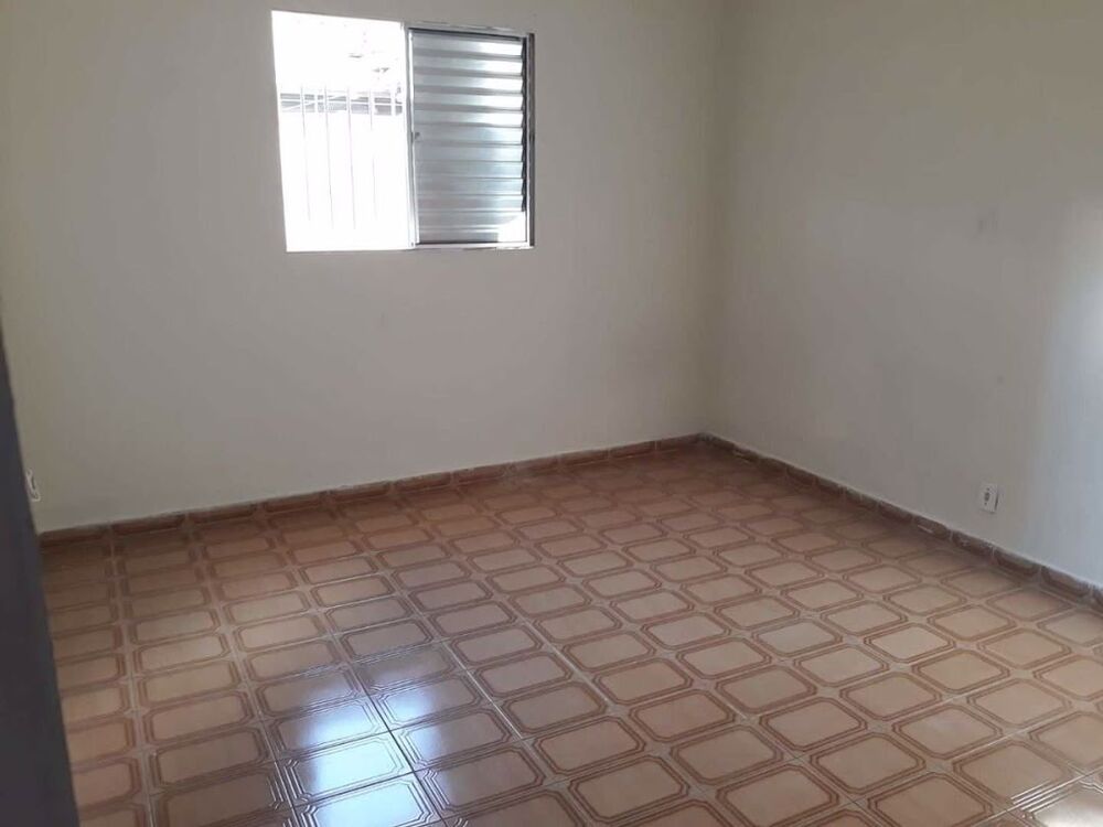 Casa para alugar com 2 quartos, 95m² - Foto 7
