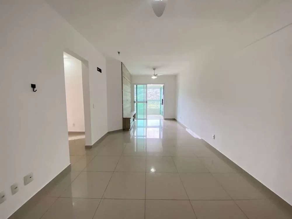 Apartamento à venda com 3 quartos, 124m² - Foto 1