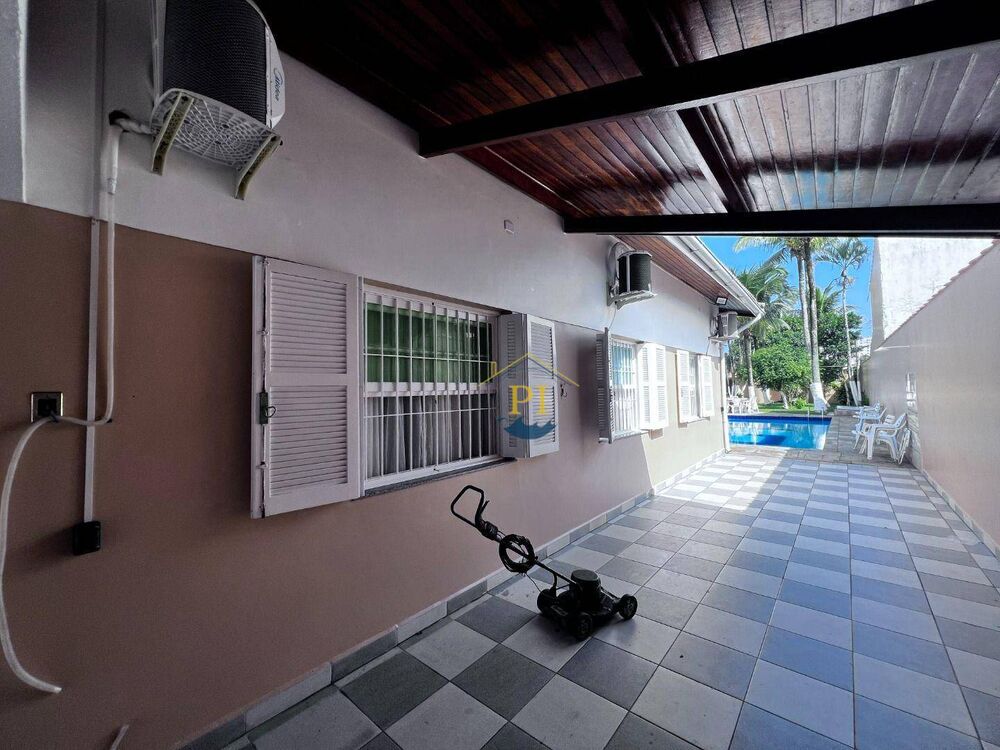Casa, 3 quartos, 212 m² - Foto 2
