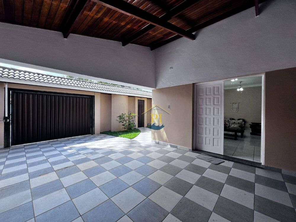 Casa, 3 quartos, 212 m² - Foto 4