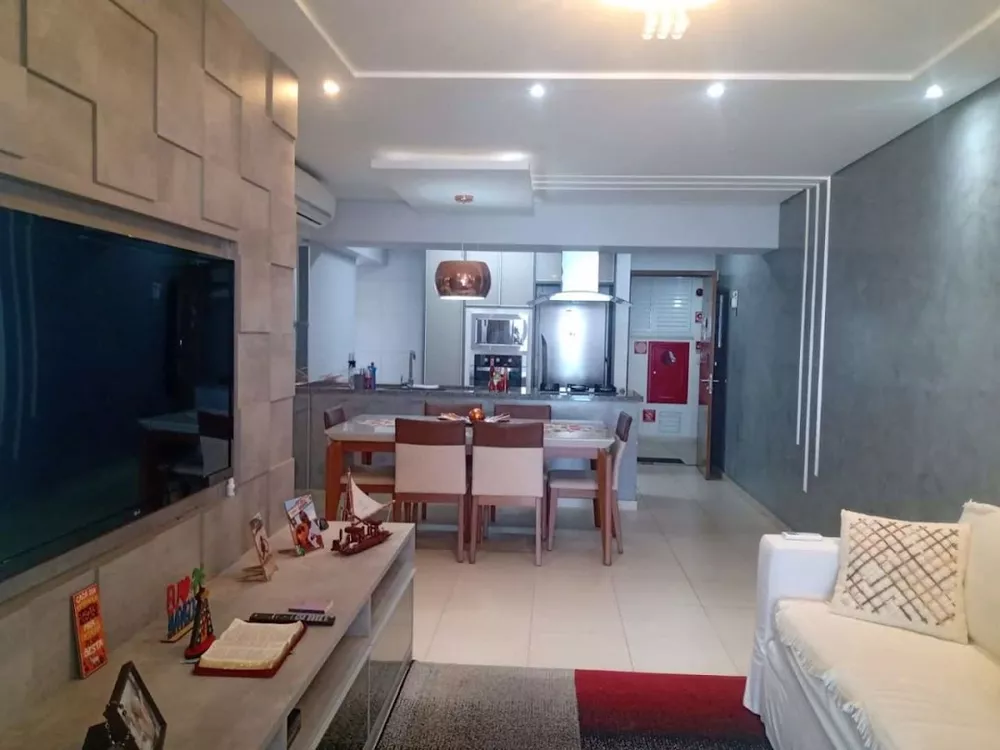 Apartamento à venda com 3 quartos, 101m² - Foto 1