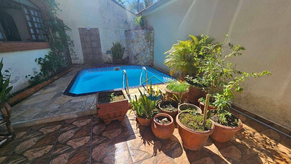 Casa, 3 quartos, 165 m² - Foto 4