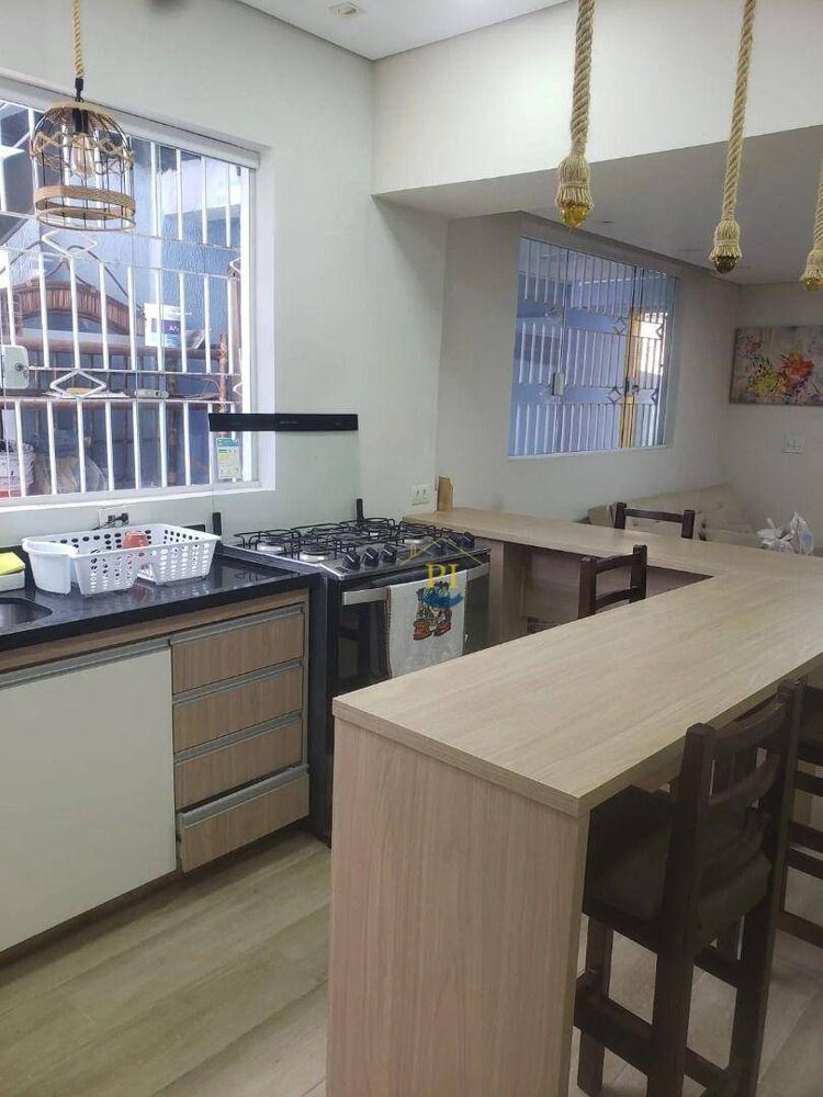 Casa, 4 quartos, 140 m² - Foto 1