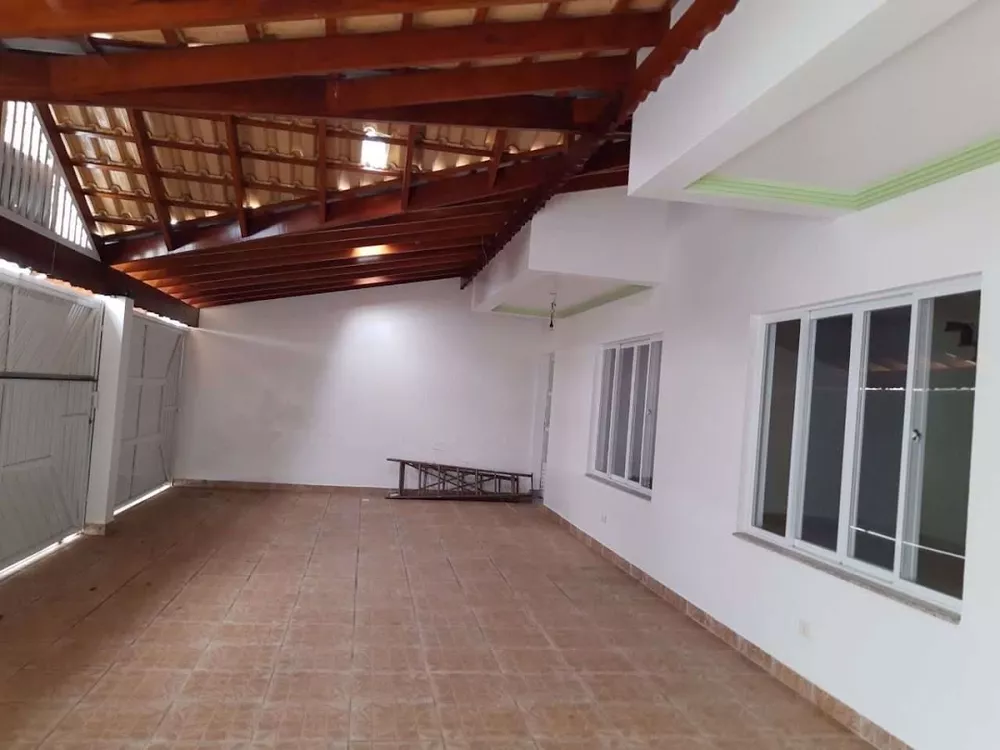 Sobrado à venda com 4 quartos, 450m² - Foto 1