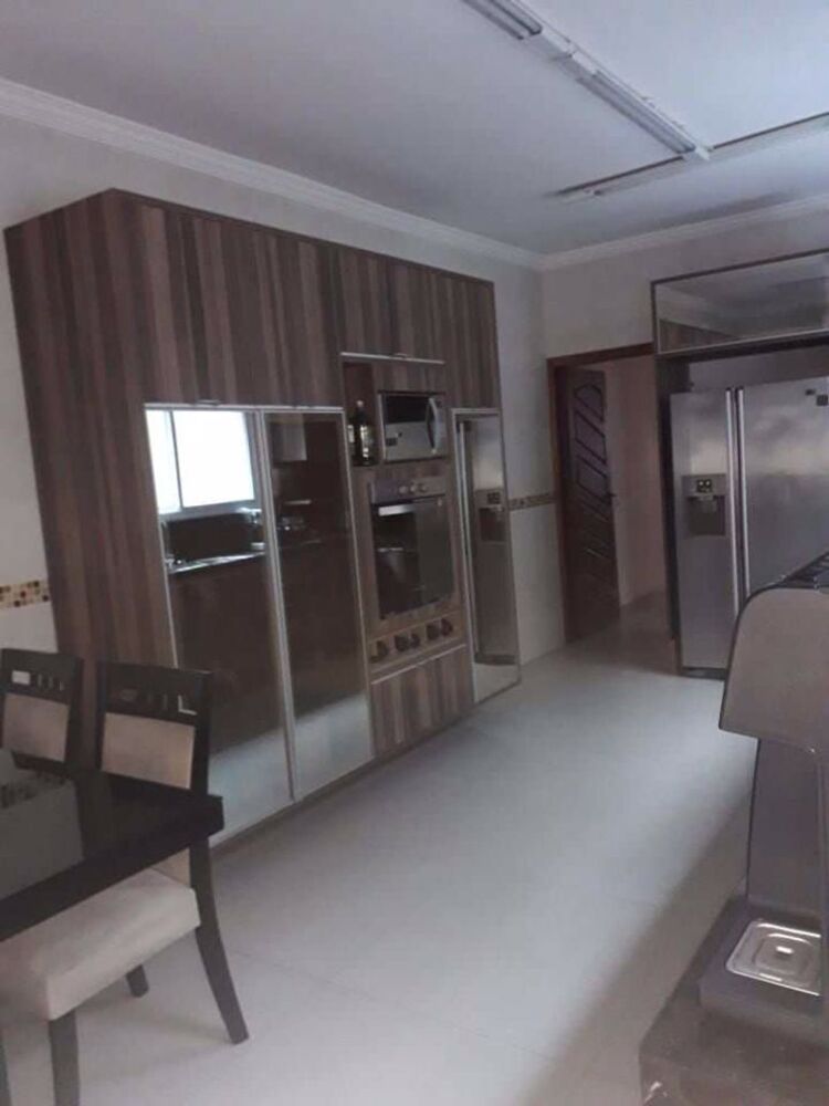 Casa, 4 quartos, 181 m² - Foto 2