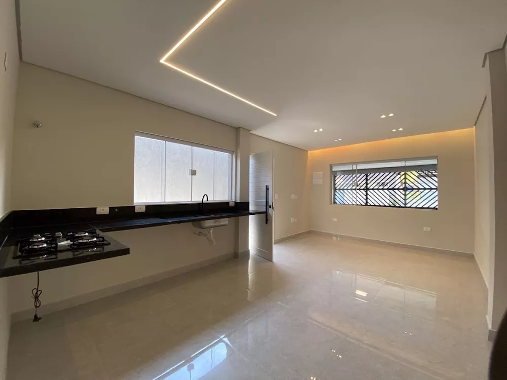 Casa à venda com 2 quartos, 69m² - Foto 2