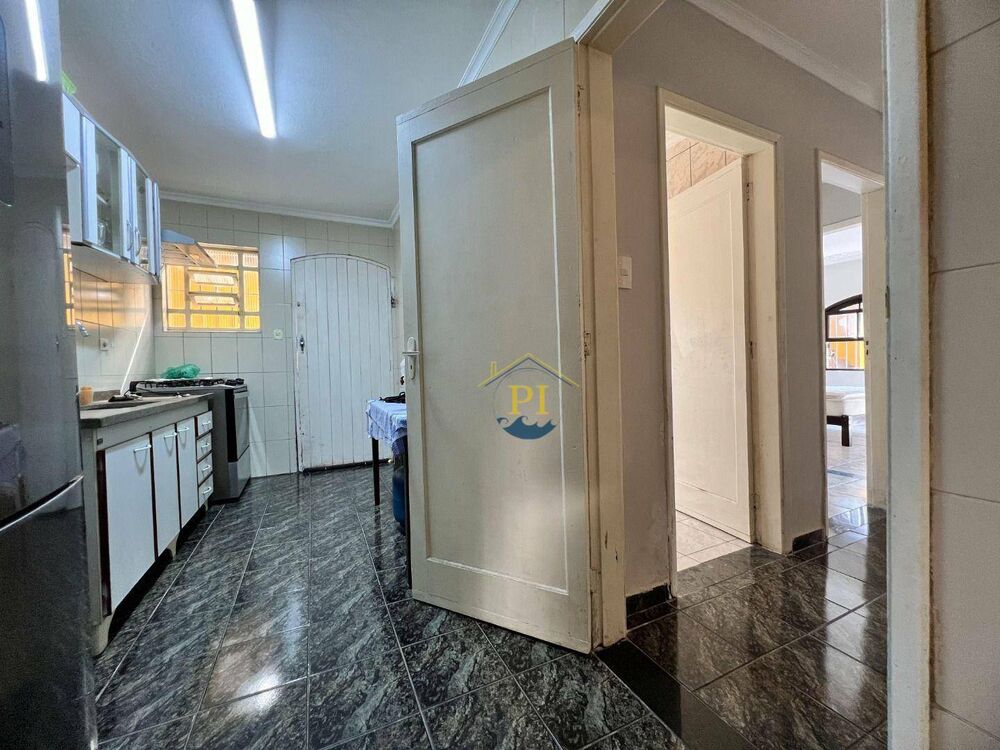 Casa, 3 quartos, 168 m² - Foto 2