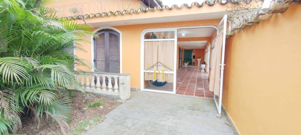 Casa, 3 quartos, 200 m² - Foto 3