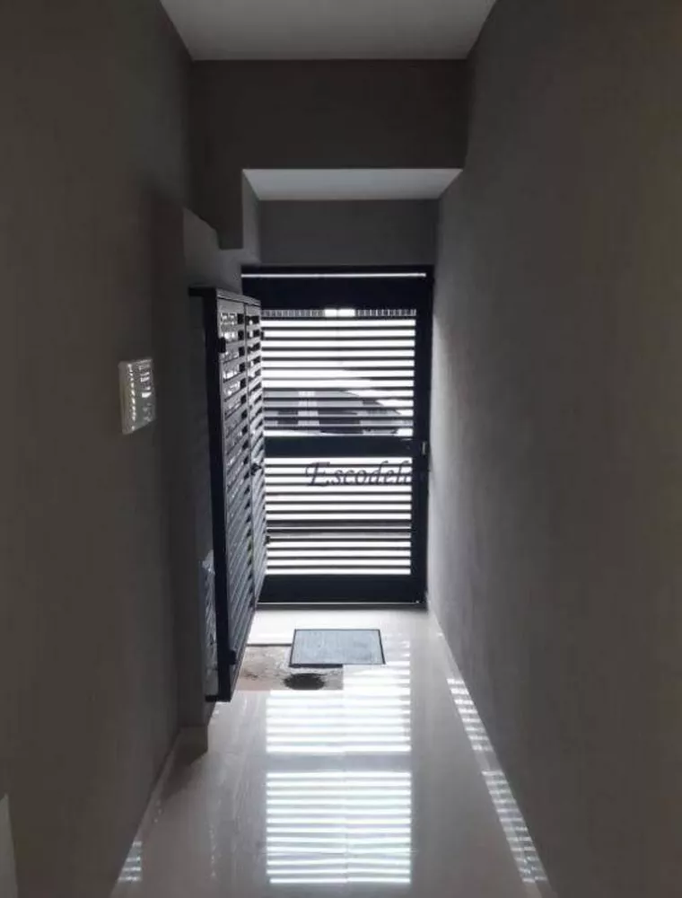 Apartamento à venda com 1 quarto, 32m² - Foto 2