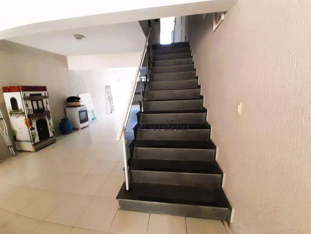 Sobrado, 3 quartos, 194 m² - Foto 2