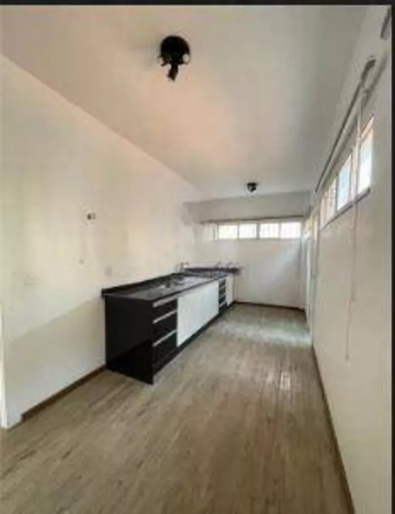 Casa para alugar com 3 quartos, 439m² - Foto 10