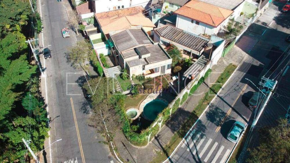 Casa, 4 quartos, 358 m² - Foto 2