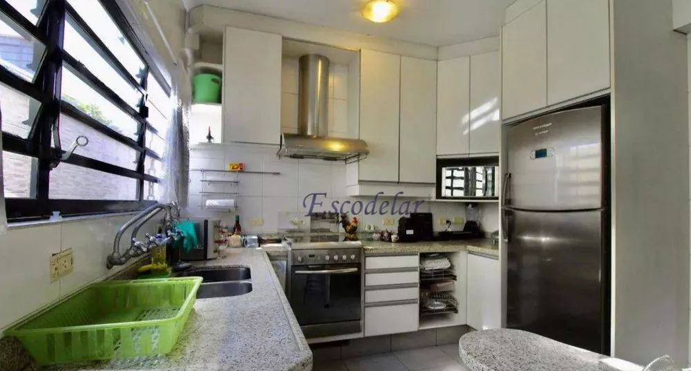 Casa à venda com 5 quartos, 200m² - Foto 10