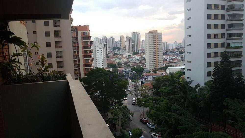 Apartamento, 4 quartos, 220 m² - Foto 1