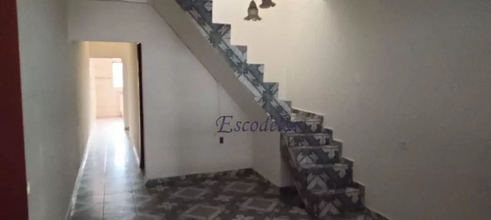 Sobrado à venda com 6 quartos, 256m² - Foto 3