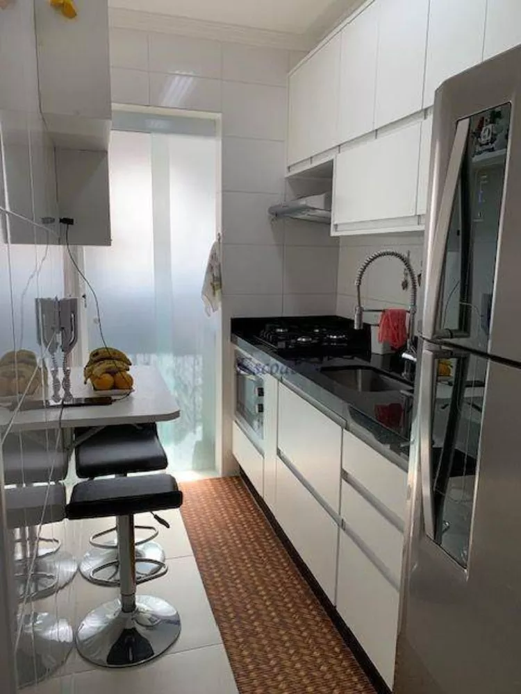 Apartamento à venda com 2 quartos, 48m² - Foto 2