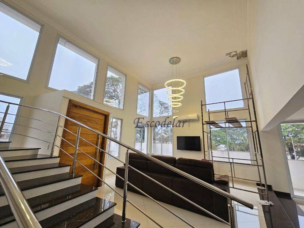 Sobrado, 3 quartos, 700 m² - Foto 1